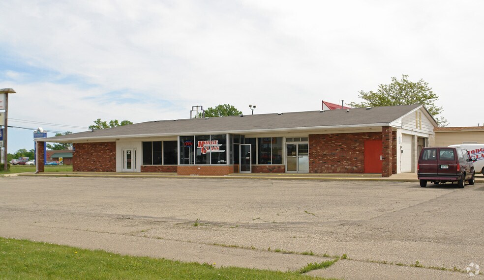 1660 E M-21, Owosso, MI for sale - Primary Photo - Image 1 of 2