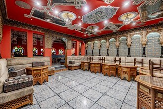 Retail in Madrid, Madrid to rent Interior Photo- Image 2 of 6