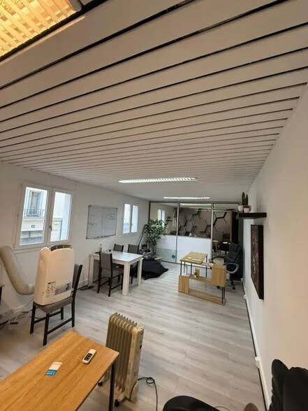 Office in Puteaux to rent - Interior Photo - Image 2 of 6
