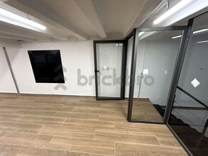Office in Barcelona, Barcelona to rent Interior Photo- Image 2 of 10