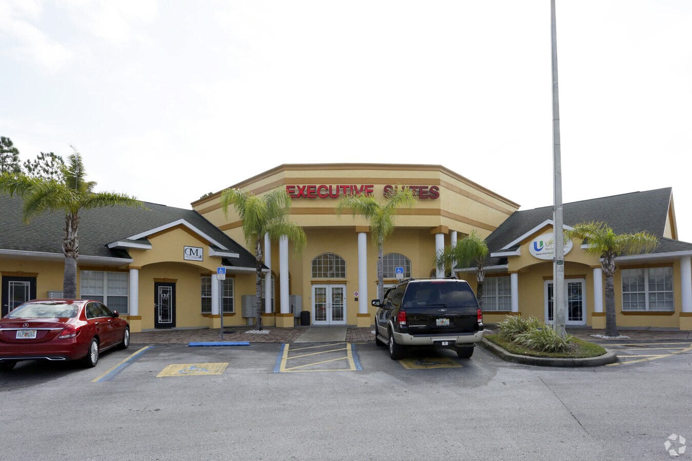10335 Cross Creek Blvd, Tampa 33647 UK
