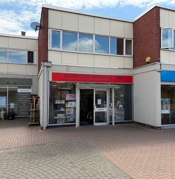 Southgate, Sleaford to rent - Building Photo - Image 2 of 5