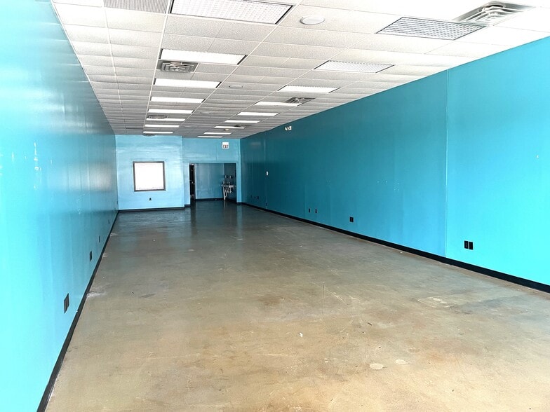 4345-4781 Bay Rd, Saginaw, MI to rent - Building Photo - Image 2 of 34