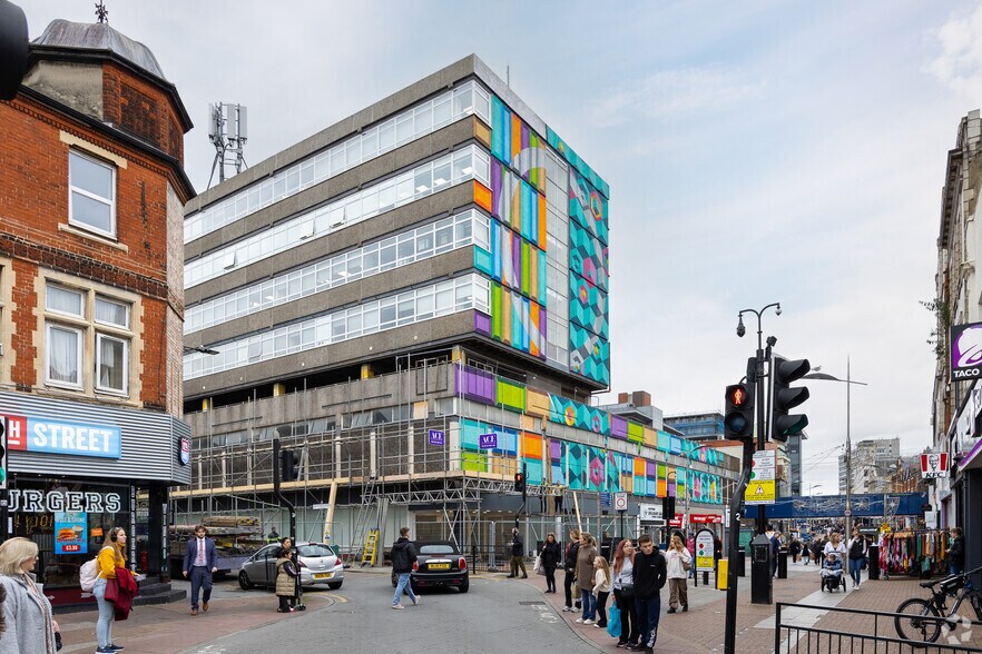 117 High St, Southend On Sea to rent - Primary Photo - Image 1 of 2