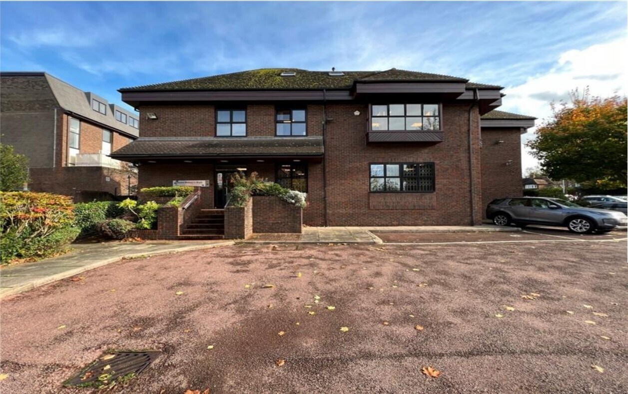 5 Anne Boleyn's Walk, Sutton for sale Primary Photo- Image 1 of 1