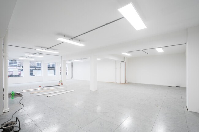More details for 9-13 Osborn St, London - Office to Rent