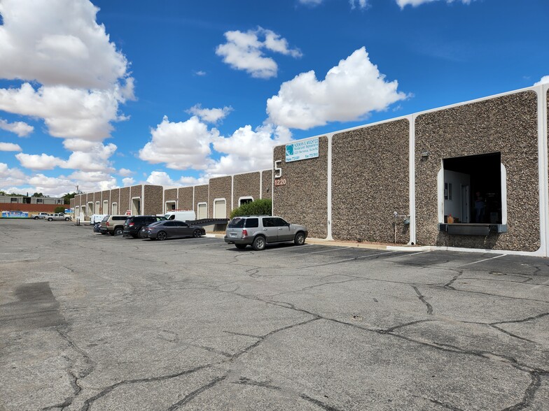 1220 Barranca Dr, El Paso, TX for rent - Building Photo - Image 2 of 7