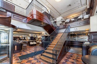 134 N LaSalle St, Chicago, IL to rent Interior Photo- Image 2 of 12