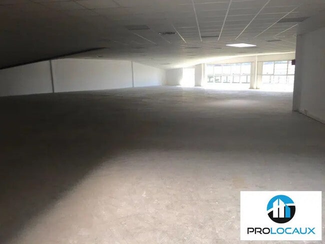 Location Bureaux 492 m²