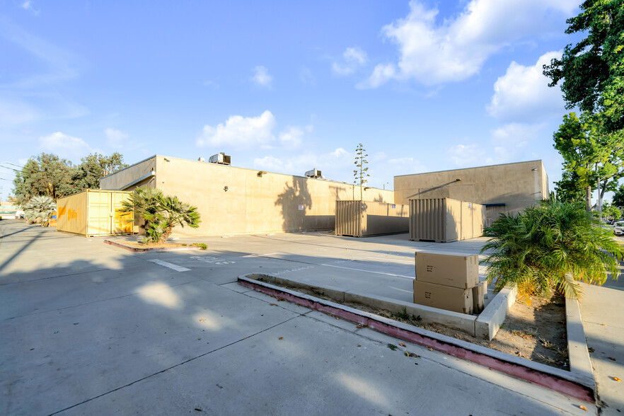 1827 1841 W Valley Blvd, Alhambra, CA for sale - Primary Photo - Image 1 of 1