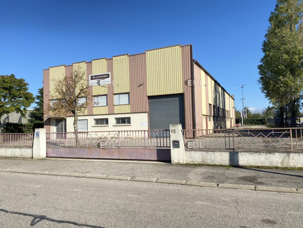 Industrial in Chassieu to rent Building Photo- Image 1 of 21
