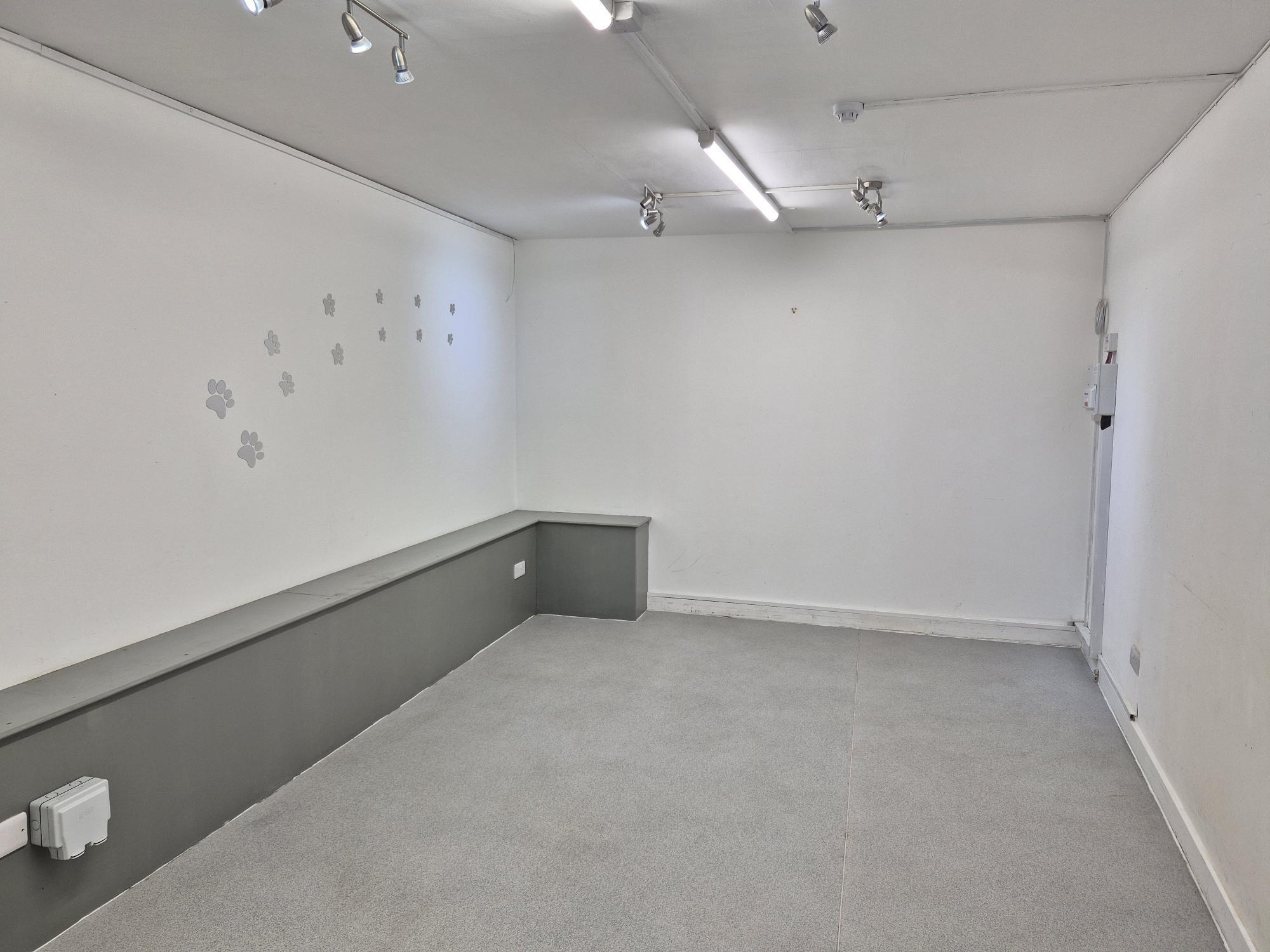 1 Regent Way, Christchurch for sale Primary Photo- Image 1 of 1