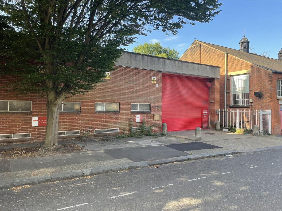 41 Blackheath Grove, London, SE3 0AT UK