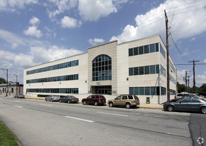 Office in Harrisburg, PA for sale - Primary Photo - Image 1 of 1