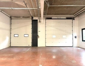 15-21 Rue Georges Besse, Antony to rent Interior Photo- Image 1 of 9