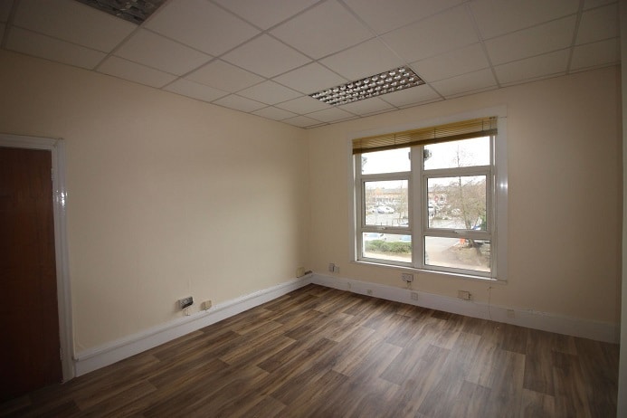 8 Gainsborough Rd, London to rent Interior Photo- Image 1 of 2