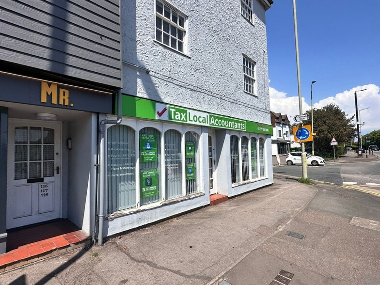 Sawbridgeworth – 113-123 London Road portfolio of 2 properties for sale on LoopNet.co.uk - Building Photo - Image 2 of 8