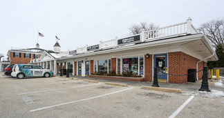 More details for 8820-8850 N Port Washington Rd, Bayside, WI - Retail for Rent