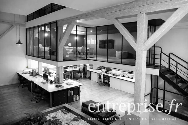 Vente Bureaux 359 m²