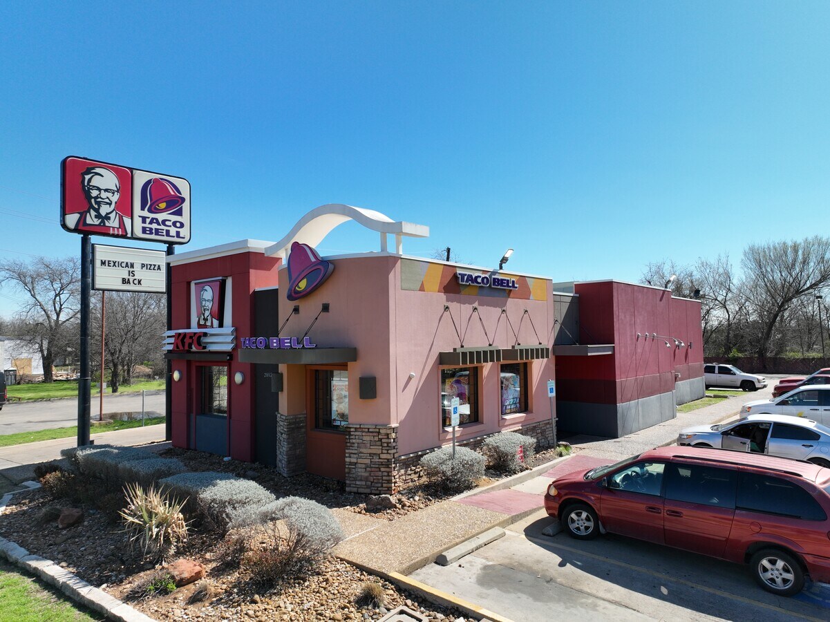 2802 E Ledbetter Dr, Dallas, TX 75216 UK