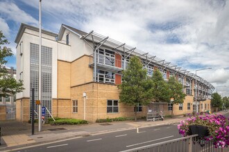 Corporation St, Rugby to rent Building Photo- Image 1 of 3