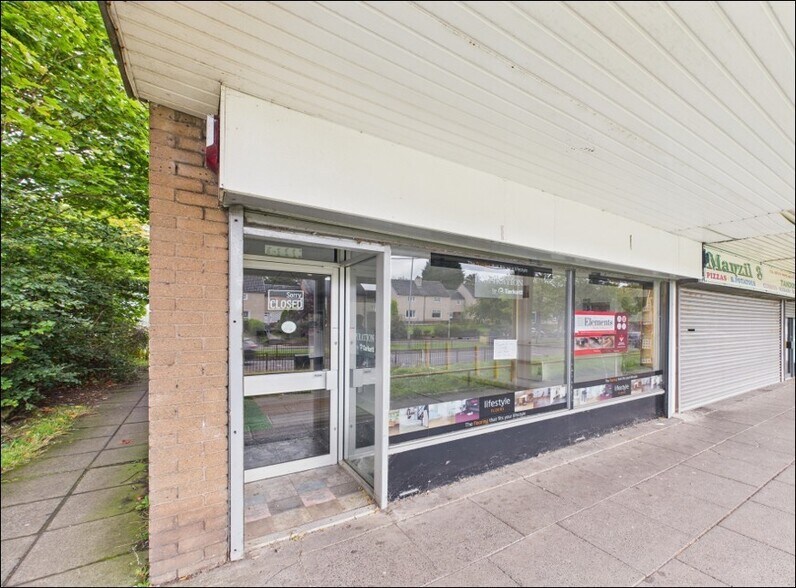 72 Hillhouse Rd, Hamilton to rent - Building Photo - Image 2 of 3