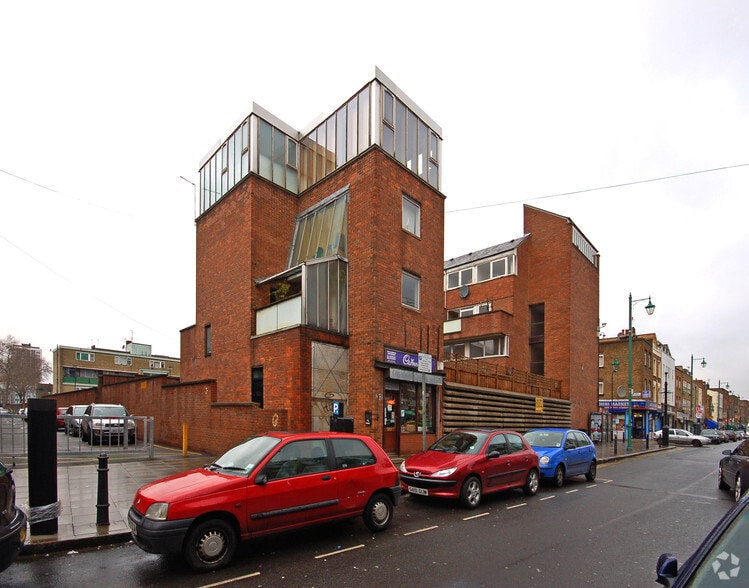 147 Hoxton St, London to rent - Building Photo - Image 2 of 3