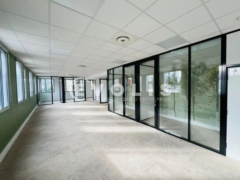 11 Boulevard Archimède, Champs-sur-Marne to rent - Interior Photo - Image 2 of 10