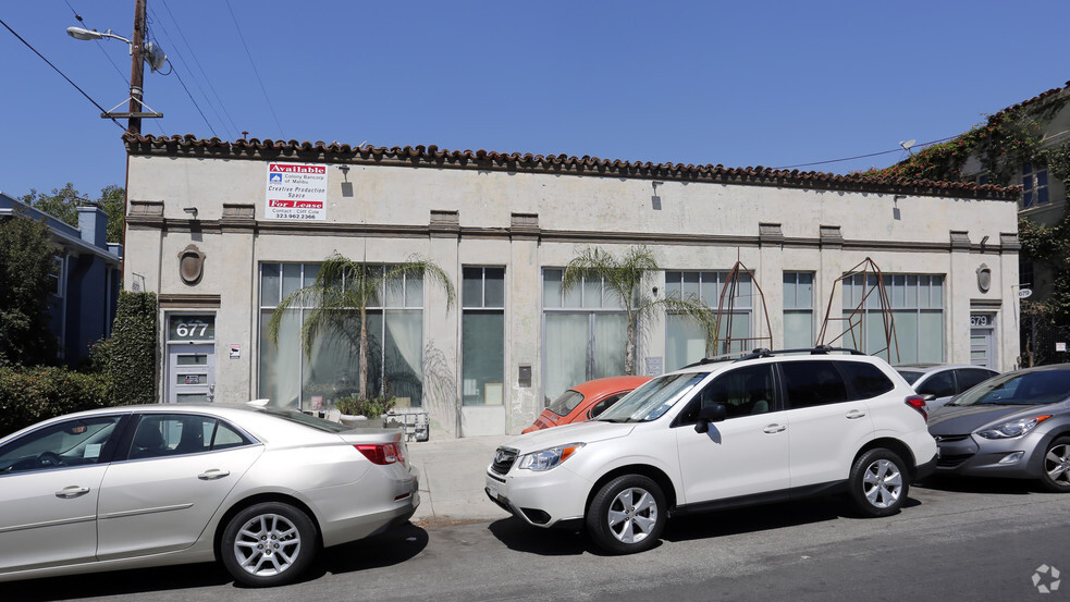 663-677 N Berendo St, Los Angeles, CA for rent - Building Photo - Image 3 of 19