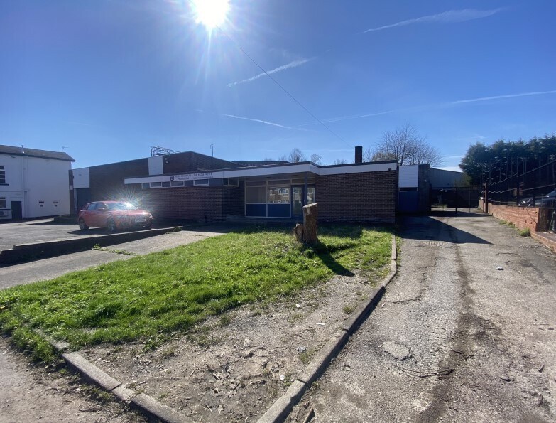 18 Barnsley Rd, Hoyland for sale Primary Photo- Image 1 of 1