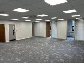 1 Rotunda Business Park, Chapeltown for rent Interior Photo- Image 1 of 3