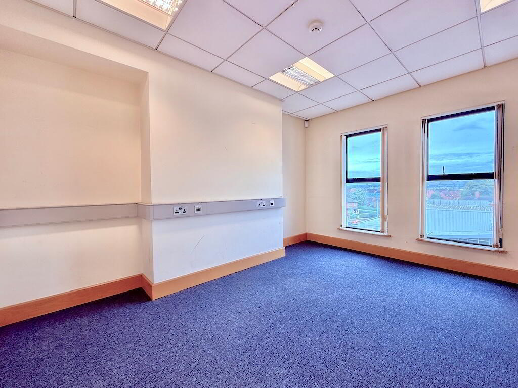 290 Antrim Rd, Belfast to rent Interior Photo- Image 1 of 2