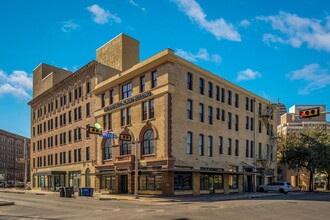 219 N Alamo St, San Antonio, TX for rent Building Photo- Image 1 of 23