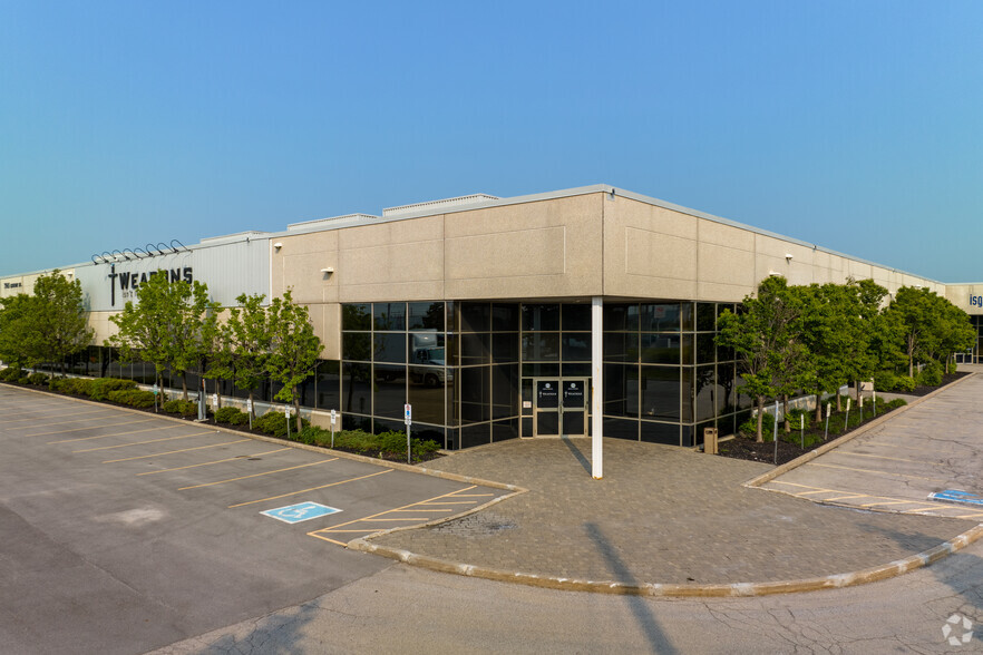 7965 Goreway Dr, Brampton, ON for rent - Building Photo - Image 1 of 1