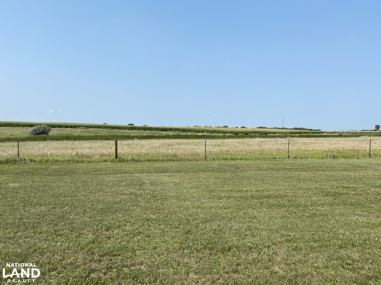 Golden Opportunity 136 Acre Parcel Within City Lim, Huron, SD for sale - Building Photo - Image 1 of 1