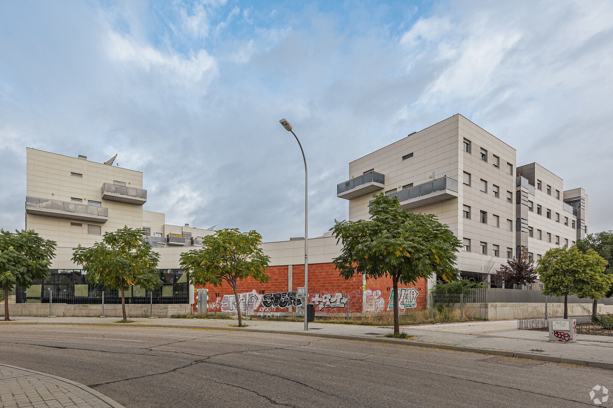 Retail in Madrid, Madrid to rent Primary Photo- Image 1 of 2