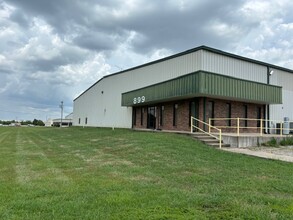 899 Industrial Dr, Lewisburg, TN for rent Primary Photo- Image 1 of 14