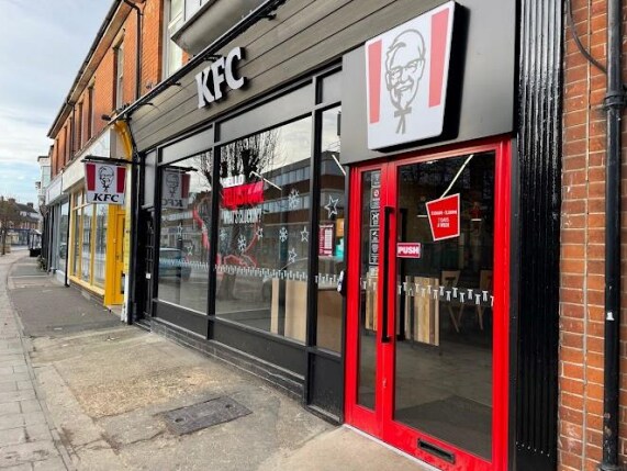 119-121 Hamilton Rd, Felixstowe to rent Building Photo- Image 1 of 1