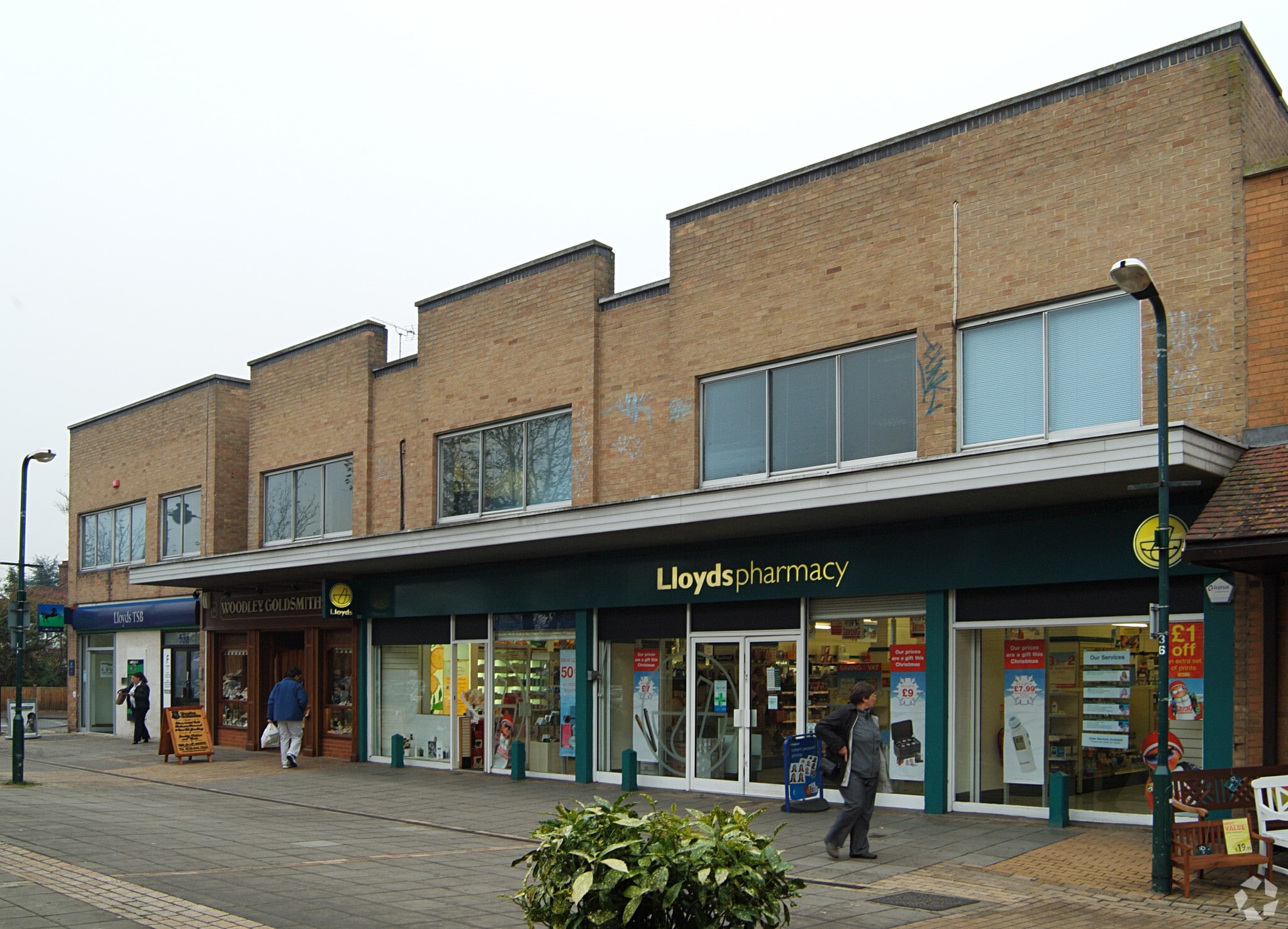 53A Crockhamwell Rd, Reading to rent Primary Photo- Image 1 of 3