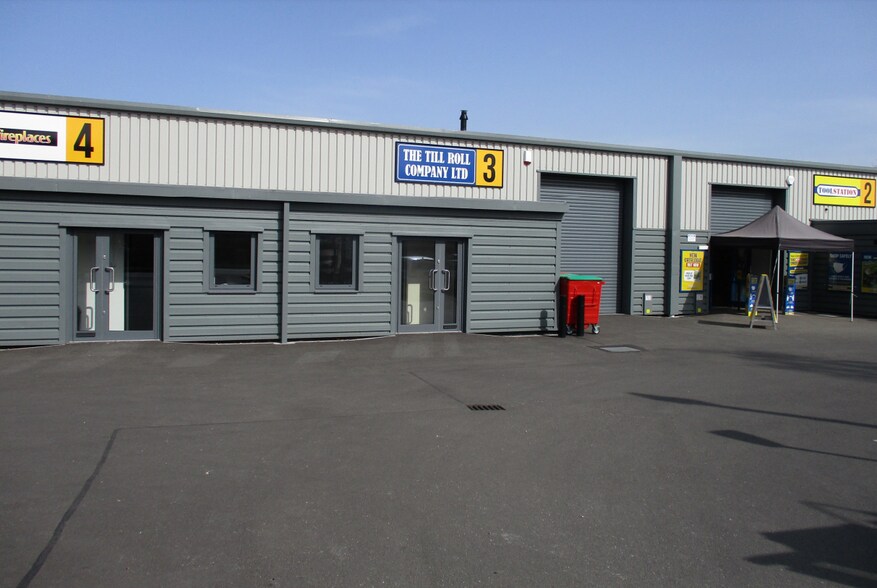 Hallcroft Rd, Retford for sale - Primary Photo - Image 1 of 1