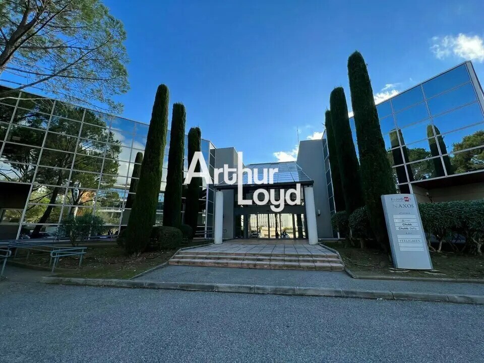 Office in SOPHIA ANTIPOLIS to rent Building Photo- Image 1 of 16