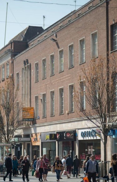 237 High St, Exeter to rent - Building Photo - Image 3 of 10