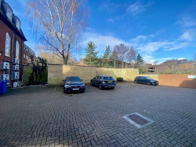 Northbrook St, Newbury to rent - Building Photo - Image 3 of 4