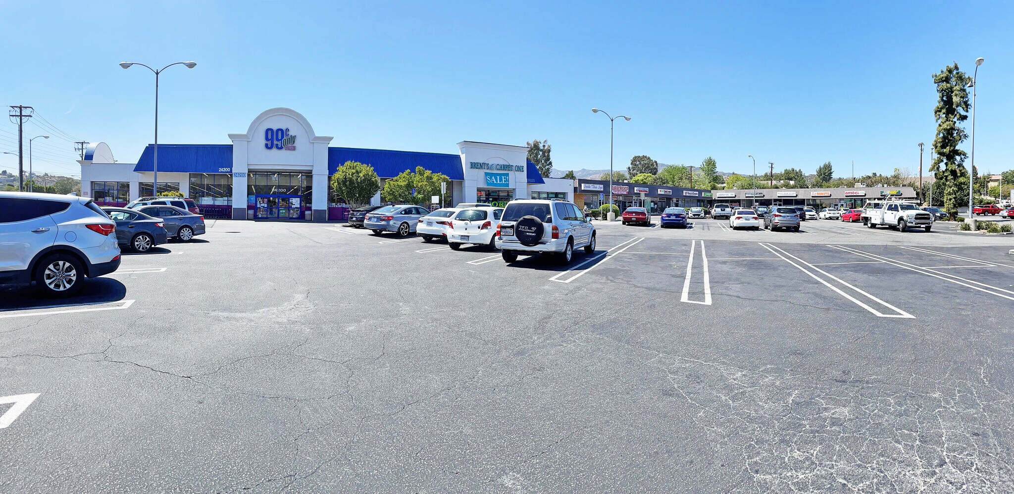 24200-24270 Lyons Ave, Santa Clarita, CA for sale Primary Photo- Image 1 of 1