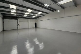 Gazelle Rd, Weston Super Mare to rent Interior Photo- Image 1 of 2