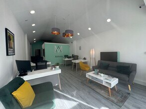 2-6 South St, Worthing to rent Interior Photo- Image 1 of 8