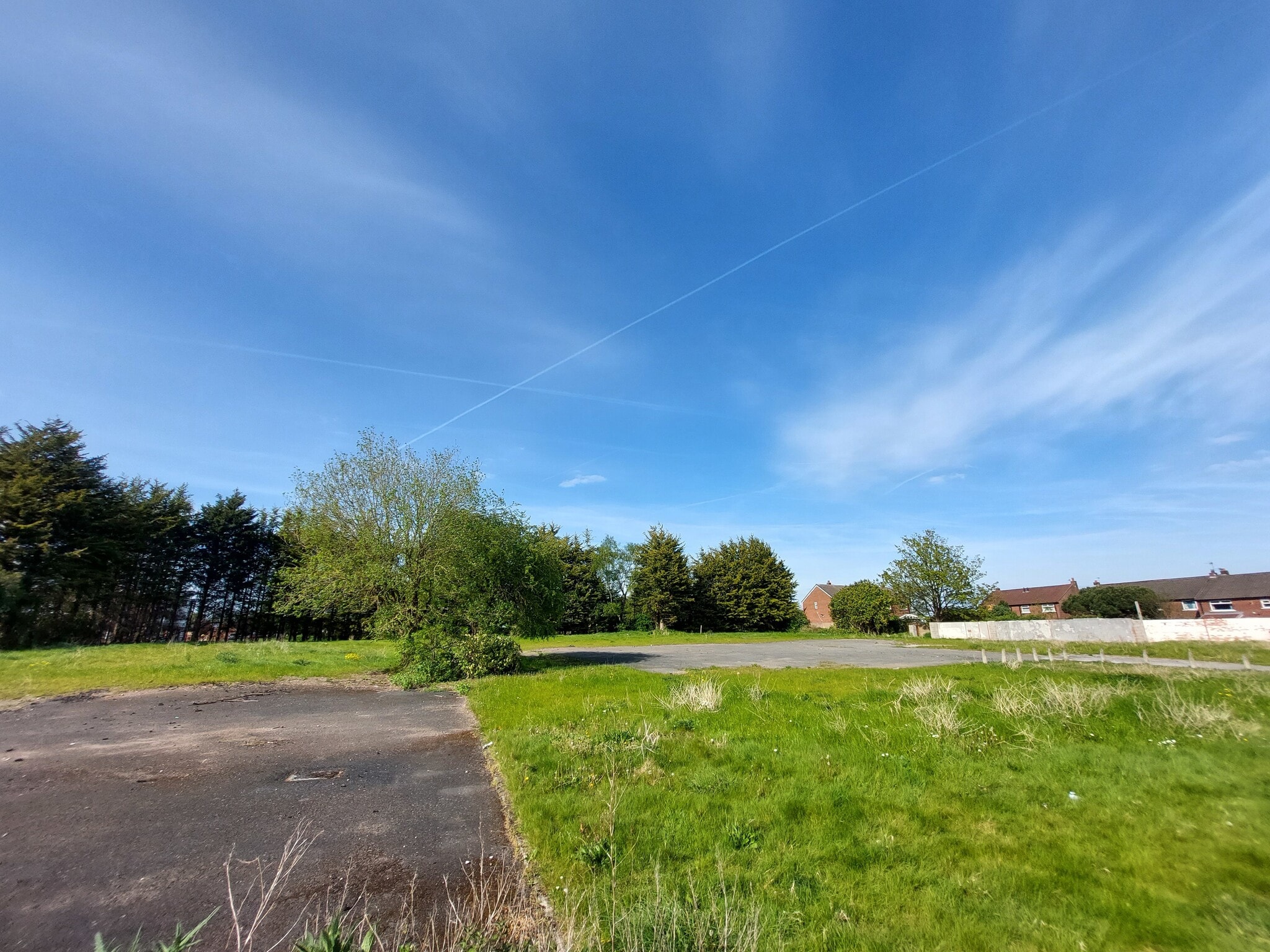 26 Mayfield Av, Widnes for sale Building Photo- Image 1 of 9