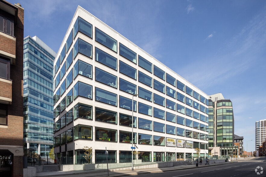 33 Kings Rd, Reading to rent - Primary Photo - Image 1 of 36