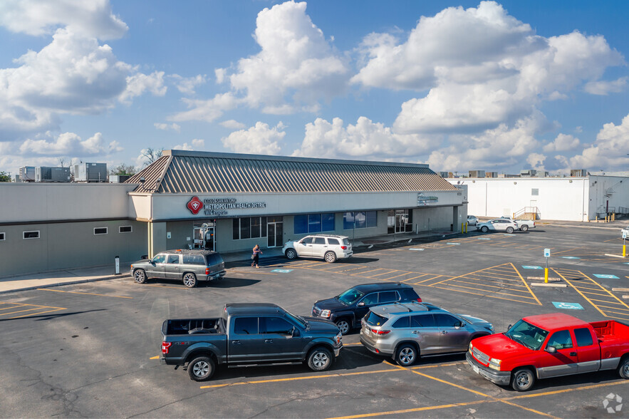 6723 S Flores St, San Antonio, TX for sale - Primary Photo - Image 1 of 1