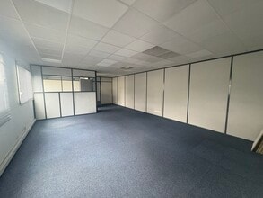 184 Quai De Brazza, Bordeaux to rent Interior Photo- Image 2 of 10